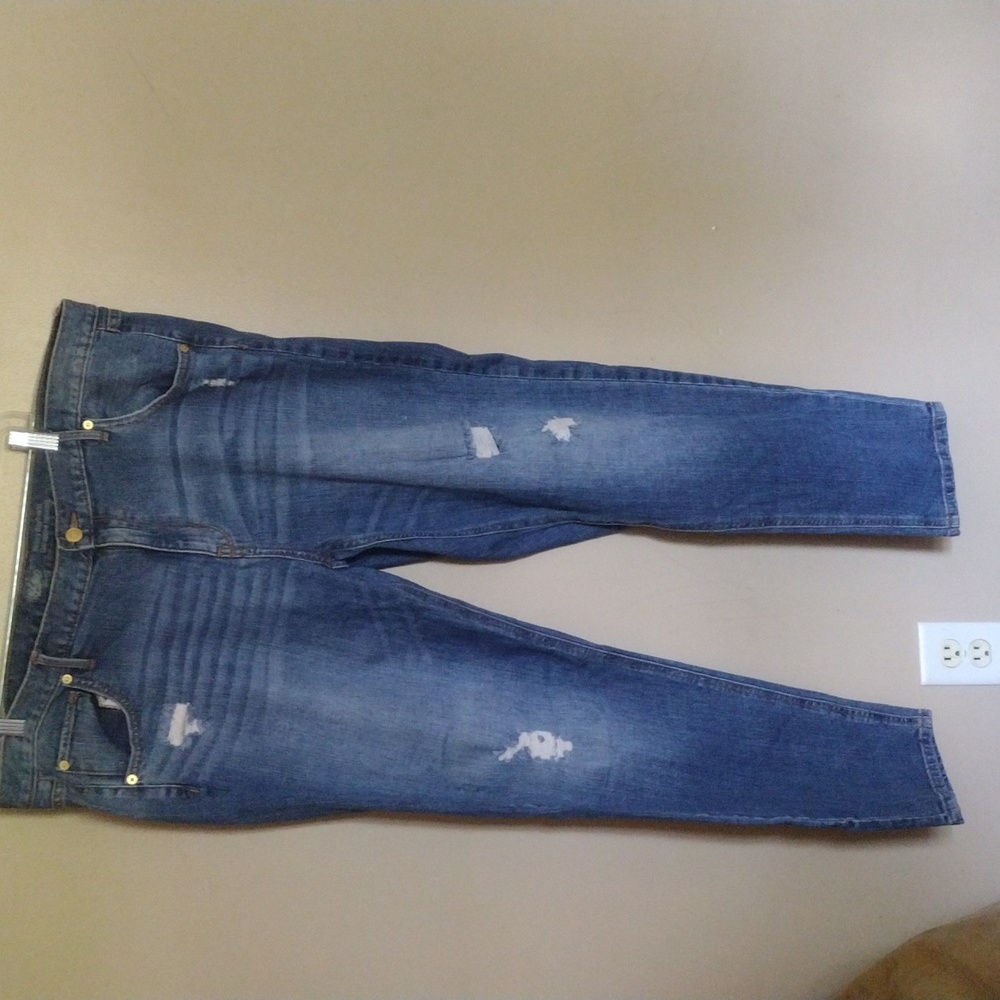 Mossimo Skinny Distressed Boyfriend Jeans Size 16 Plus Curvy